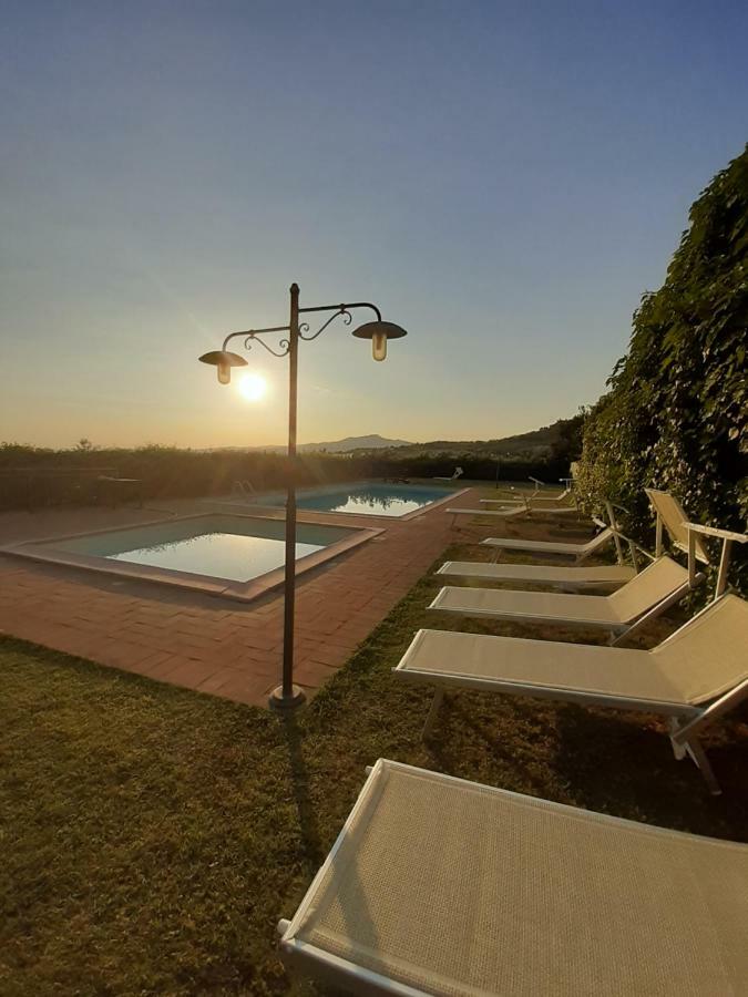 Agriturismo Il Giovannello 罗卡斯特拉达 外观 照片